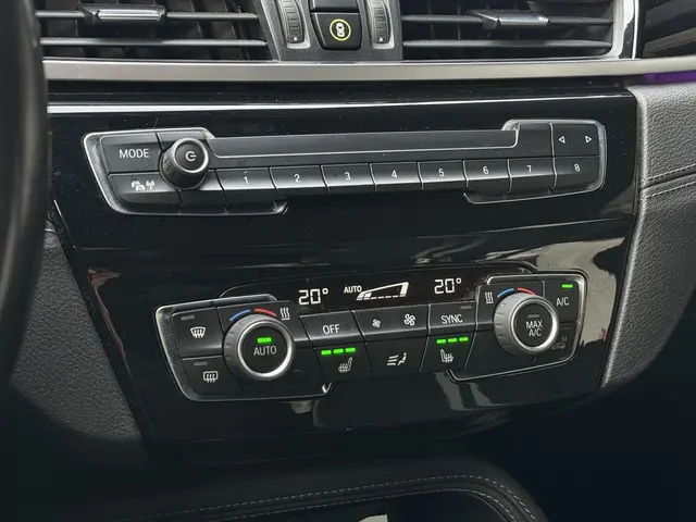 BMW X1 xDrive25e M SPORT 2021 Hybride Benzine 20