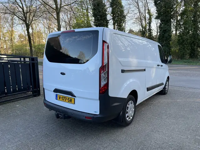 Ford Transit Custom 290 2.2 TDCI L2H2 Tr 2015 Diesel 4