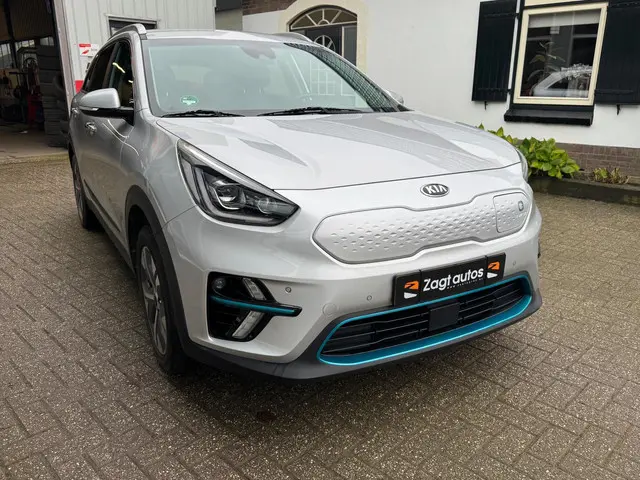 Kia e-Niro ExecutiveLine 64 kWh 2019 Elektrisch 4
