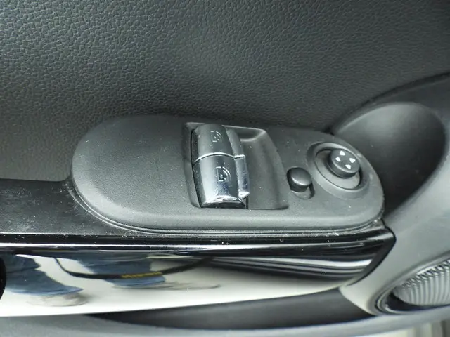 MINI 3-Deurs One 2022 Benzine 18