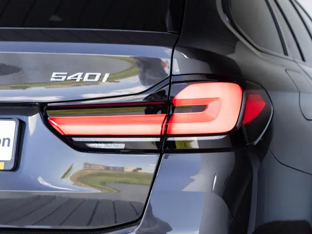 BMW 5 Serie Touring 540i xDrive 2022 Benzine 17