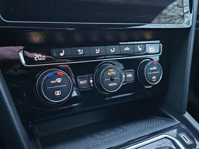 Volkswagen Arteon 2.0 TSI Business R-line 2019 Benzine 17