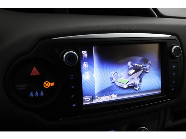 Toyota Yaris 1.5 Hybrid 2016 Hybride Benzine 40
