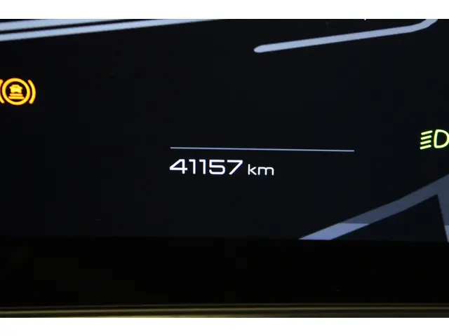 Peugeot 3008 1.2 Hybrid 145 Allure 2024 Hybride Benzine 20