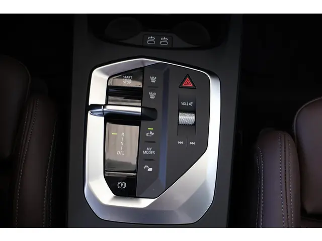 BMW 1 Serie 120 2025 Benzine 20