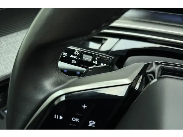 Peugeot 3008 1.2 Hybrid 136 Allure 2024 Hybride Benzine 21