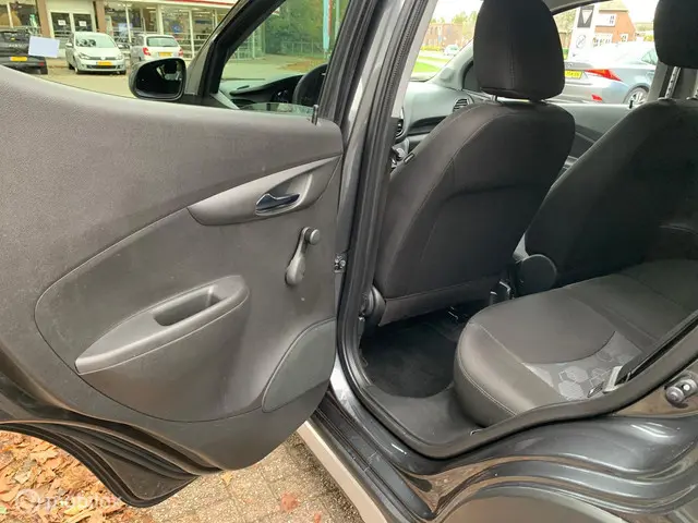 Opel KARL 1.0 Rocks Online Edition 2018 Benzine 17