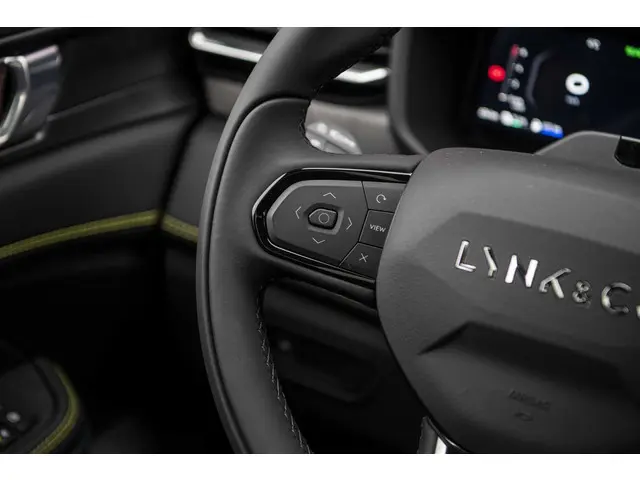 Lynk & Co 01 1.5 More 2025 Hybride Benzine 24