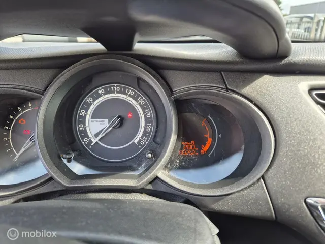 Citroën C3 1.2 PureTech Collection 2015 Benzine 5