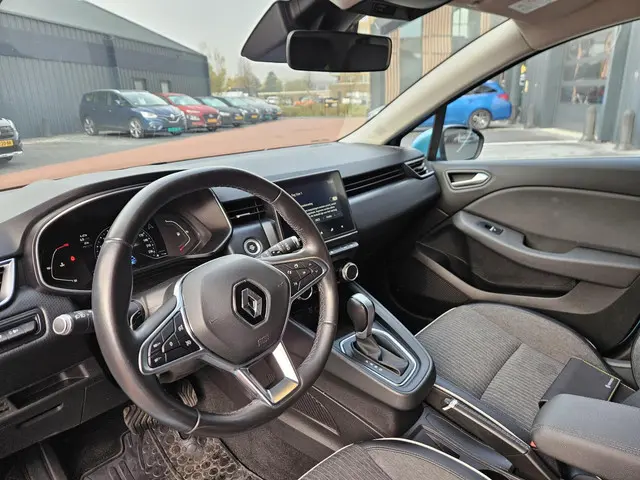 Renault Clio 1.3 TCe Intens Automaat 2020 Benzine 13