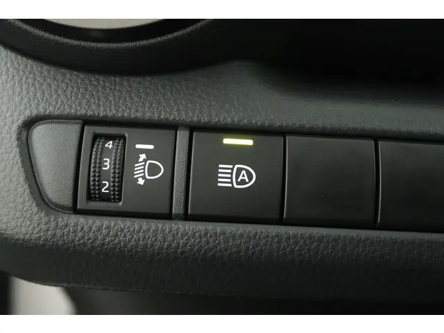 Toyota C-HR 1.8 Hybrid 140 Dynamic 2024 Hybride Benzine 33