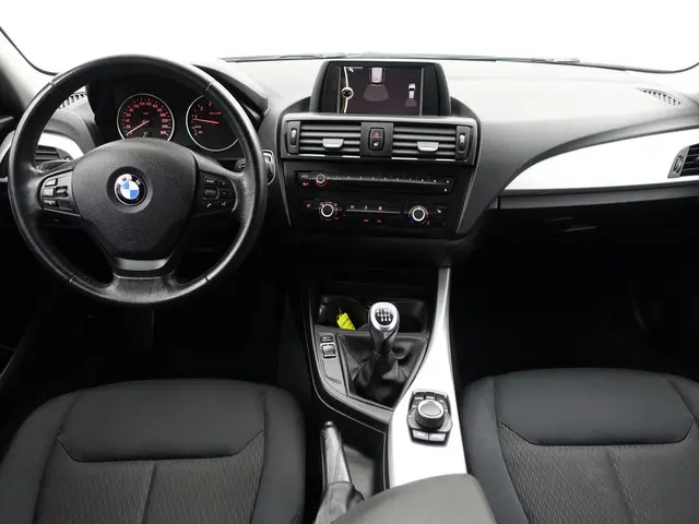 BMW 1 Serie 116i Business- 2012 Benzine 7