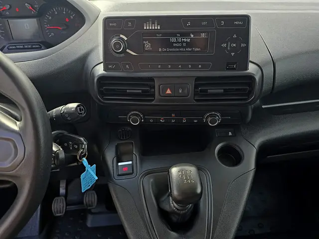 Peugeot Partner 1.2 PureTech Premium 2022 Benzine 14