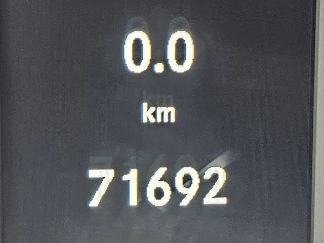 Mercedes-Benz Vito 114 CDI TOURER 2023 Diesel 9