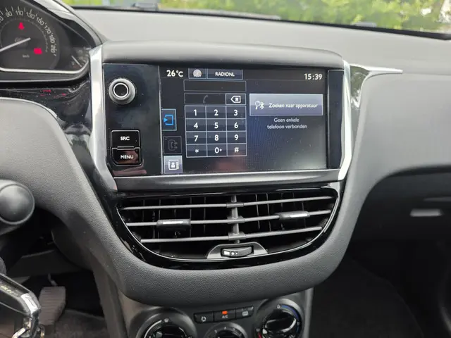Peugeot 208 1.2 PureTech Active 2016 Benzine 12