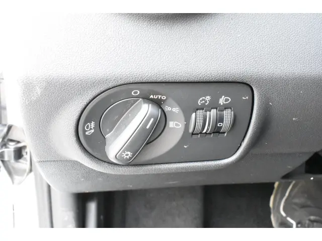 Audi A1 Sportback 1.0 TFSI Active 2018 Benzine 28