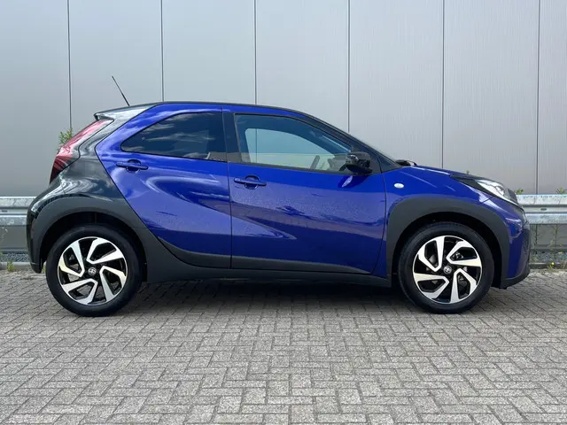 Toyota Aygo X 1.0 VVT-i S-CVT Pulse 2024 Benzine 6