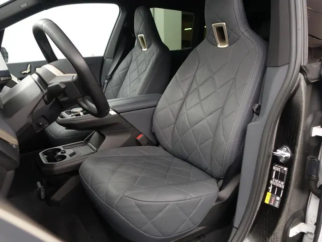 BMW iX xDrive40 M Sport Plus 77 kWh- 2023 Elektrisch 25