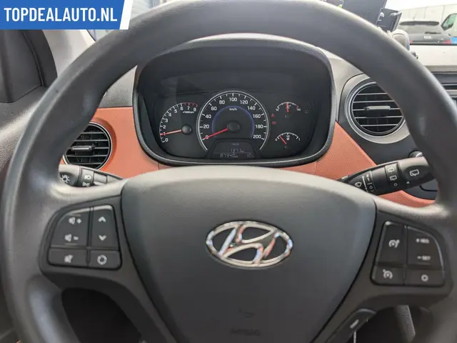 Hyundai i10 1.0i i-Motion Comfort 2015 Benzine 9
