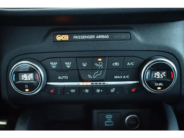 Ford Kuga 2.5 PHEV 225 PK ST-Line X 2020 Hybride Benzine 22