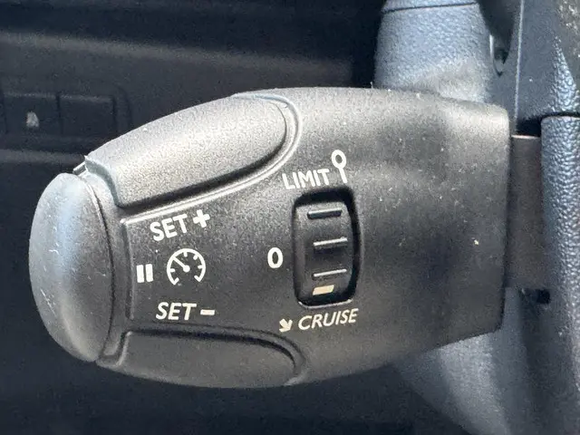 Citroën C3 1.2 PureTech Collection 2015 Benzine 25