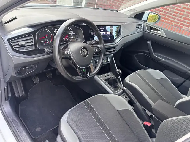 Volkswagen Polo 1.0 TSI Highline R-line 2018 Benzine 20
