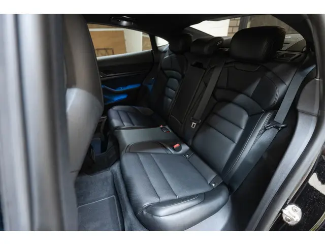 Porsche Taycan 4S Performance 84 kWh 2020 Elektrisch 20