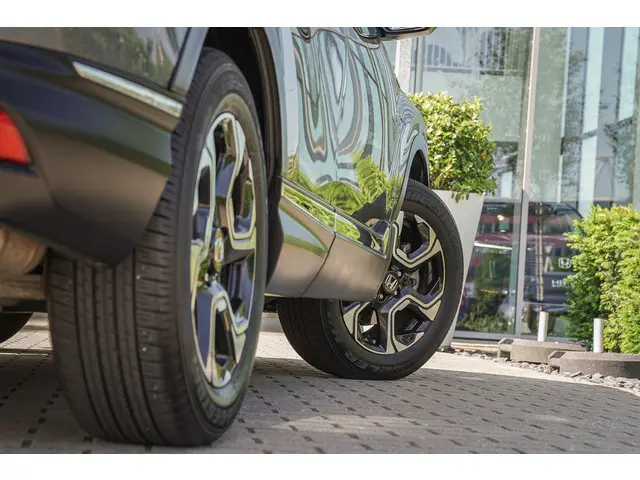 Honda CR-V 2.0i e:HEV LIFESTYLE 2019 Hybride Benzine 14