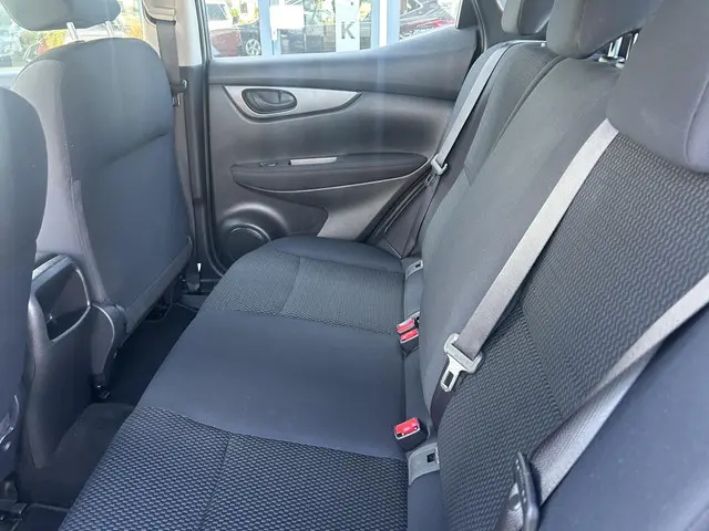 Nissan QASHQAI 1.2 Visia 2015 Benzine 20