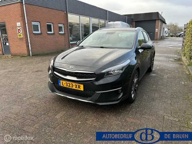 Kia XCeed 1.0 T-GDi DynamicLine Navigatie 2021 Benzine 2
