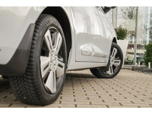 Honda Jazz 1.5i e:HEV EXECUTIVE 2021 Hybride Benzine 13