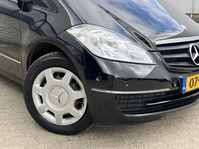 Mercedes-Benz A-Klasse 160 Business Class 2012 Benzine 32