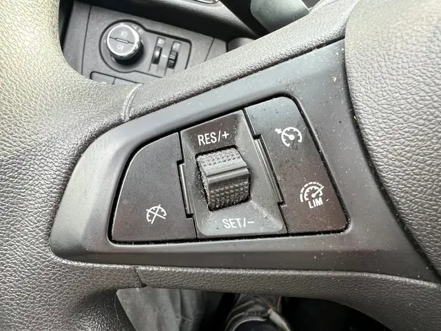 Opel KARL 1.0 Rocks Online Edition Navi PDC 2018 Benzine 8