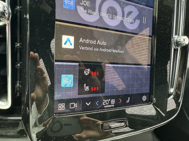 Volvo XC40 2.0 B4 Plus Dark 2025 Benzine 17