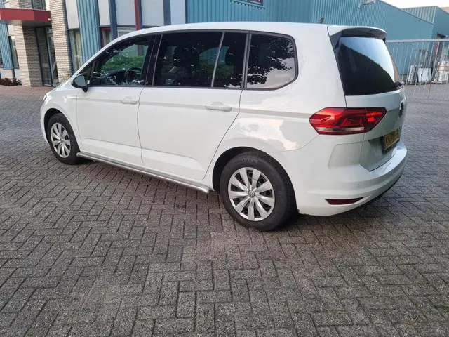 Volkswagen Touran 2.0 TDI SCR Comfortline 2016 Diesel 7