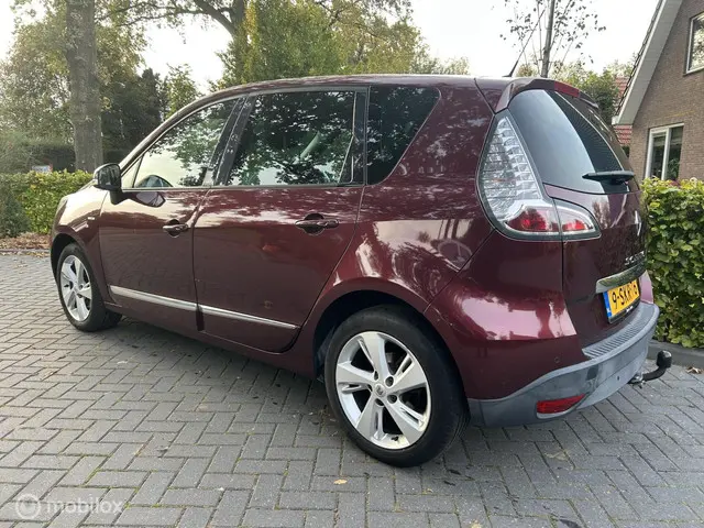 Renault Scénic 2.0 Bose 2013 Benzine 4