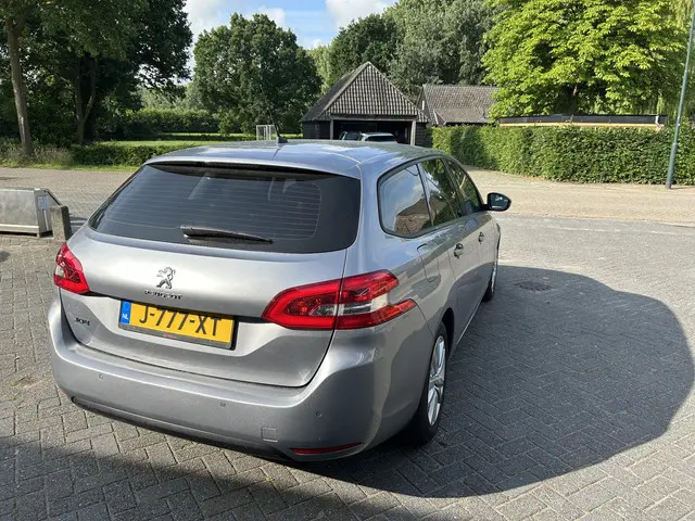 Peugeot 308 SW 1.2 PureTech Active Pack 2020 Benzine 5