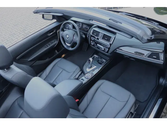 BMW 2 Serie Cabrio 220i M Sport 2015 Benzine 5
