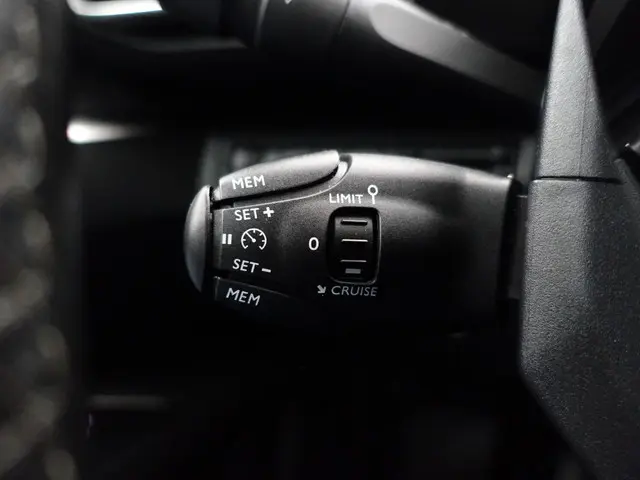 Peugeot 5008 1.2 PureTech Premium GT Line- 2018 Benzine 21