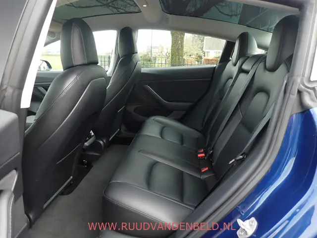 Tesla Model 3 SR+ RWD 60 kWh 2020 Elektrisch 11