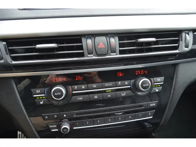 BMW X5 M xDrive35i High Exe 2015 Benzine 17