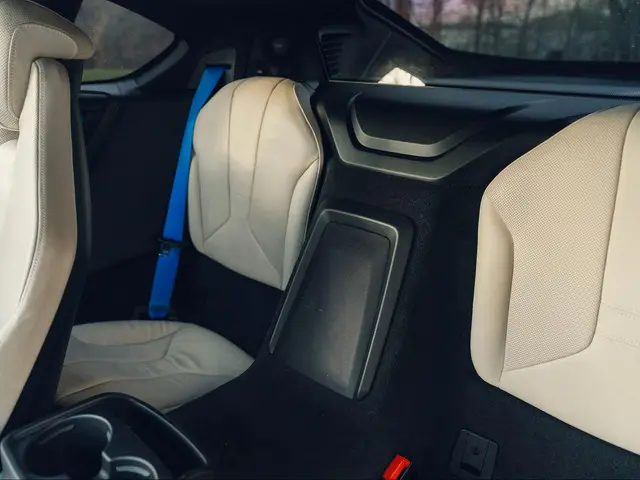 BMW i8 1.5 2015 Hybride Benzine 61