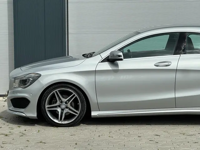 Mercedes-Benz CLA 180 AMG Xenon NAVI 2016 Benzine 7