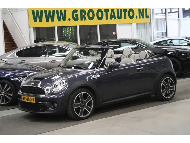 MINI Cooper S Cabrio Mini 1.6 Chili 2013 Benzine 1