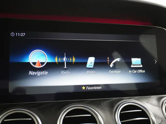 Mercedes-Benz E-Klasse 200 Sport Edition 2019 Benzine 28