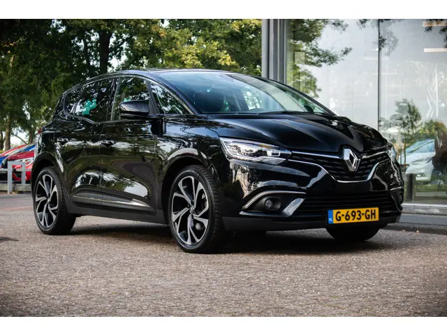 Renault Scénic TCe 130 Bose 2017 Benzine 19