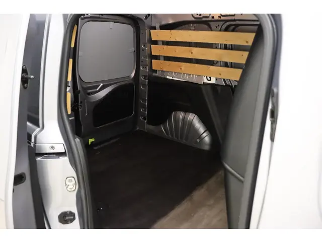Opel Combo 1.5D L1H1 Edition 2020 Diesel 15