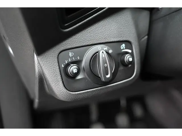 Ford C-MAX 1.0 Trend 2015 Benzine 18