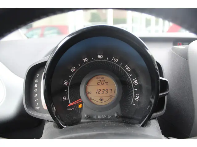 Toyota Aygo 1.0 VVT-i x-play 2020 Benzine 11