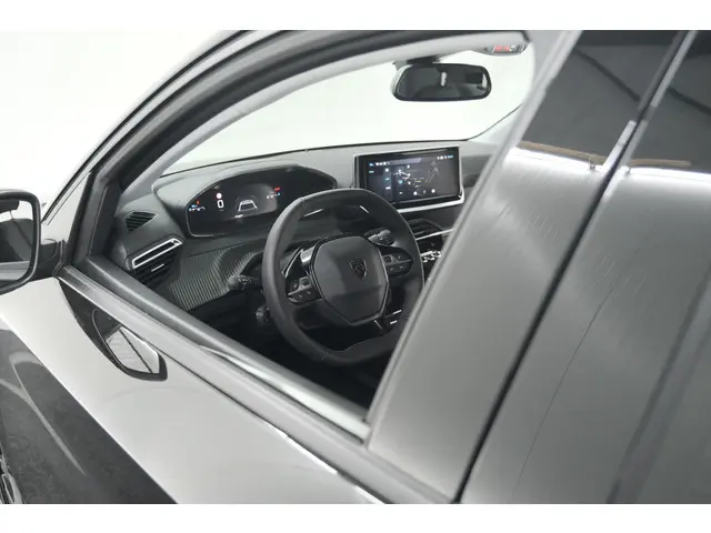 Peugeot 208 2